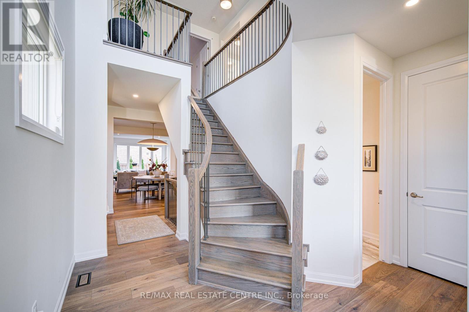 3268 Cloise Way, Oakville, Ontario  L6M 1R2 - Photo 9 - W12469810