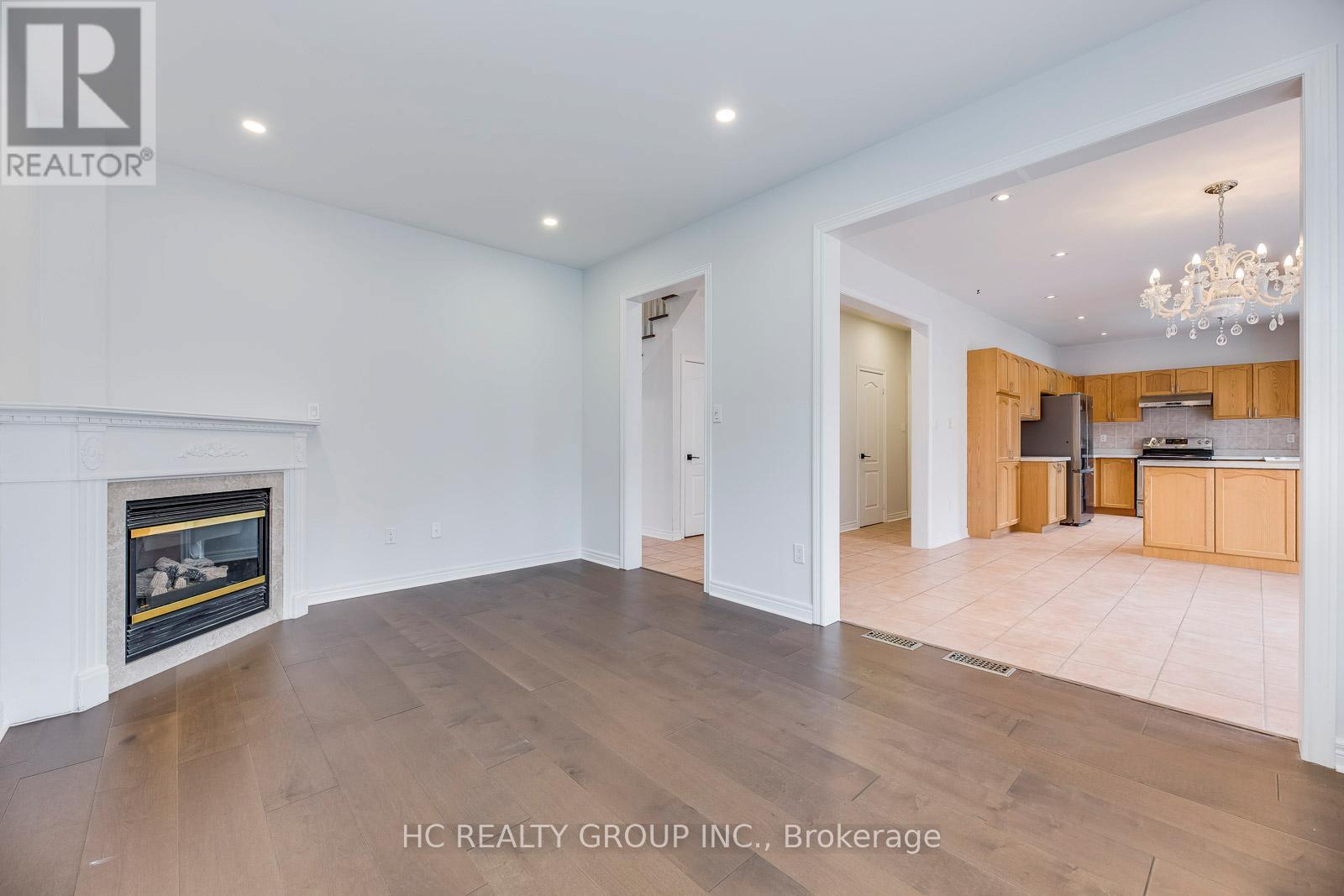 2591 North Ridge Trail, Oakville, Ontario  L6H 7L5 - Photo 8 - W12469813