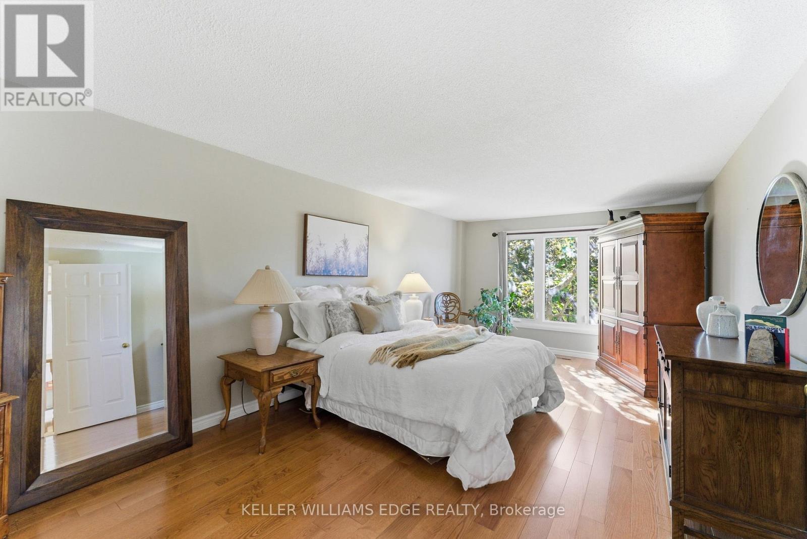 2163 Winding Way, Burlington, Ontario  L7M 2Y2 - Photo 20 - W12469821