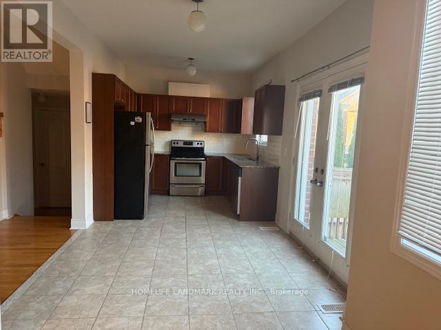 1063 Warby Trail, Newmarket, Ontario  L3X 3H6 - Photo 10 - N12413138