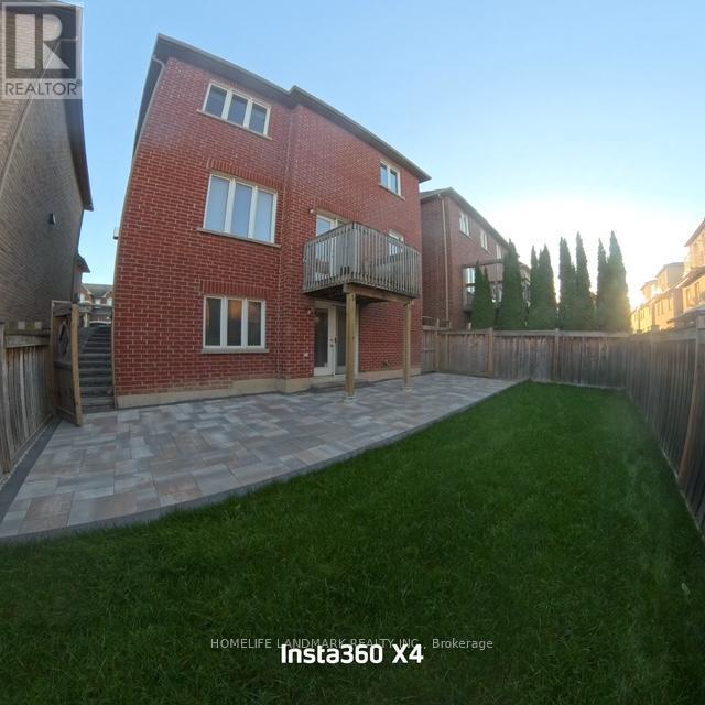 1063 Warby Trail, Newmarket, Ontario  L3X 3H6 - Photo 11 - N12413138