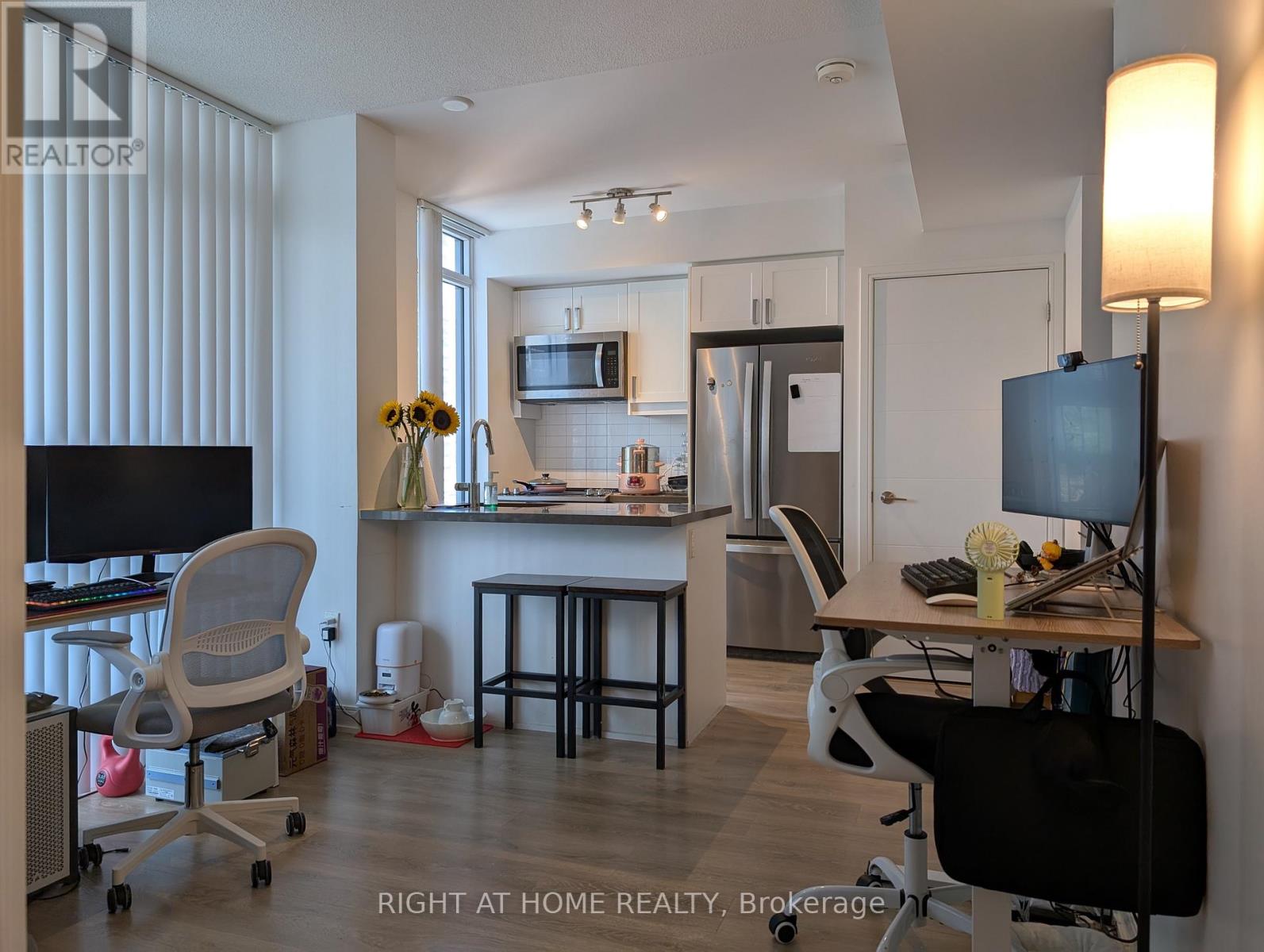 1801 - 50 Wellesley Street E, Toronto, Ontario  M4Y 0C8 - Photo 3 - C12469831