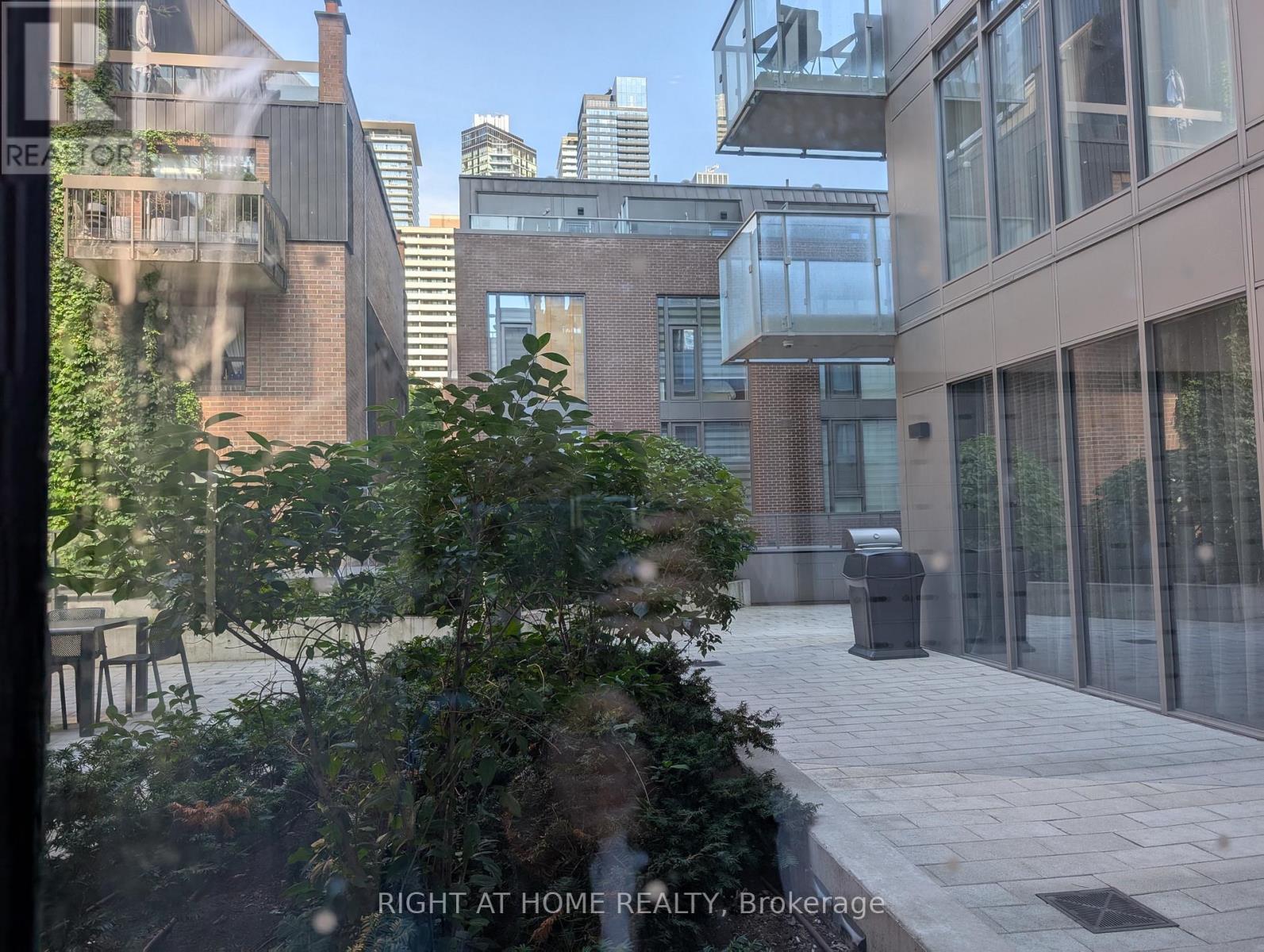 1801 - 50 Wellesley Street E, Toronto, Ontario  M4Y 0C8 - Photo 9 - C12469831