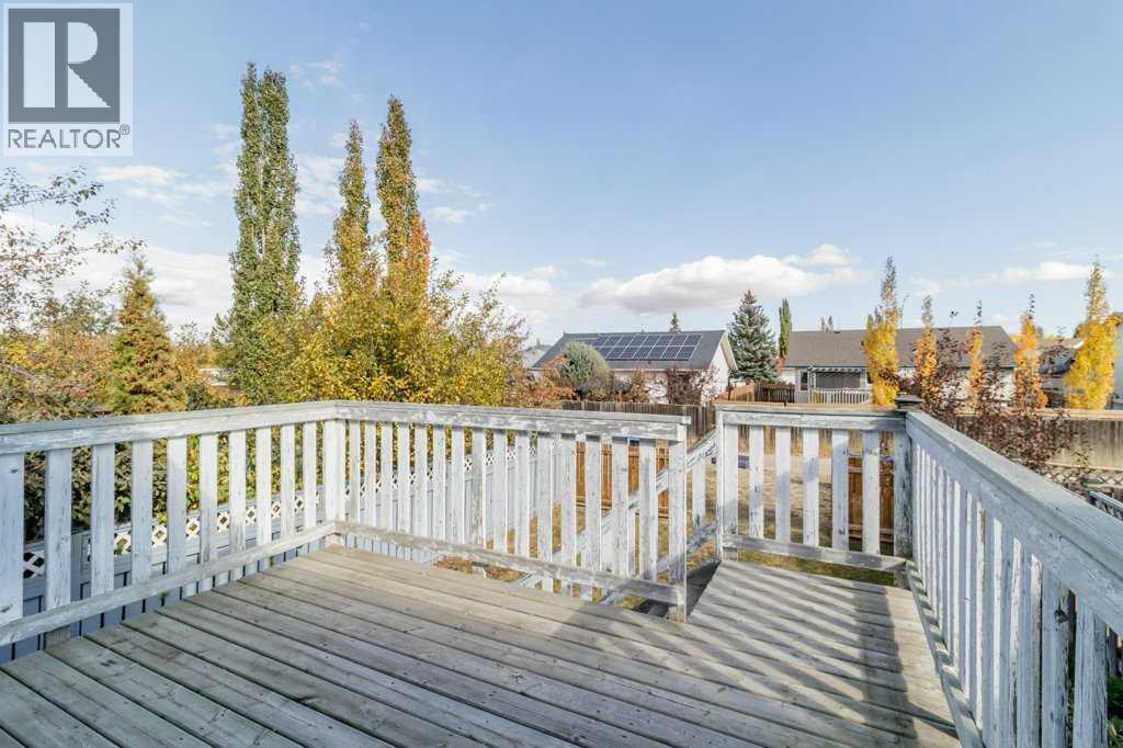 35 Old Boomer Road, Sylvan Lake, Alberta  T4S 1Z1 - Photo 3 - A2264044