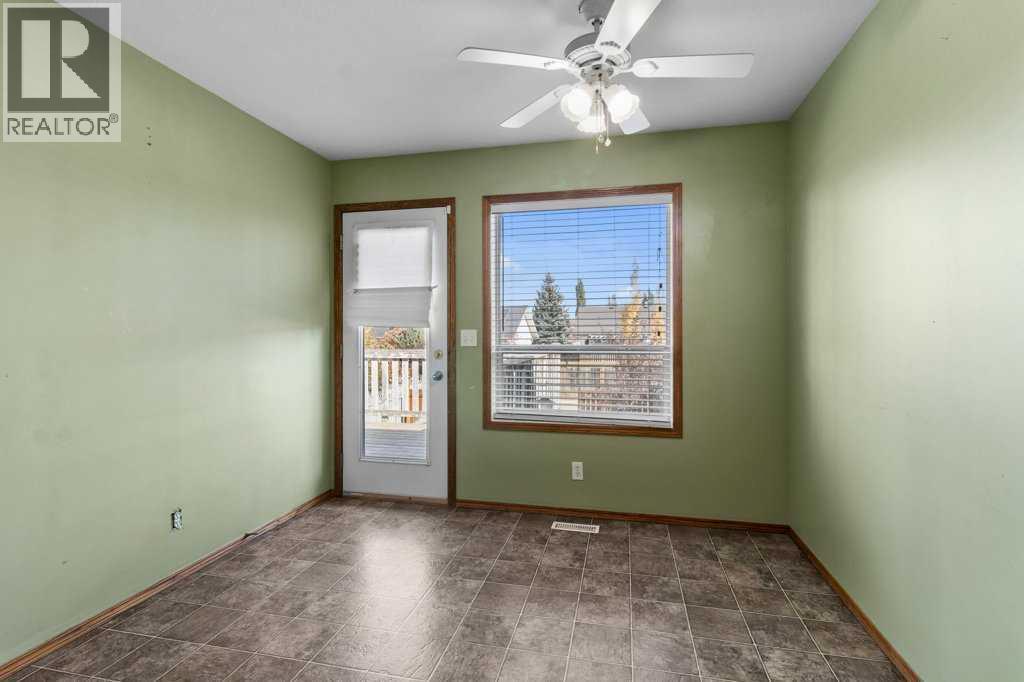 35 Old Boomer Road, Sylvan Lake, Alberta  T4S 1Z1 - Photo 10 - A2264044