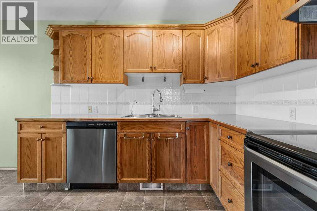 35 Old Boomer Road, Sylvan Lake, Alberta  T4S 1Z1 - Photo 8 - A2264044