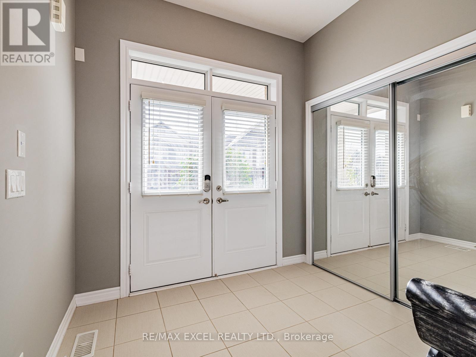 2323 Dobbinton Street, Oshawa, Ontario  L1H 7K4 - Photo 2 - E12469829