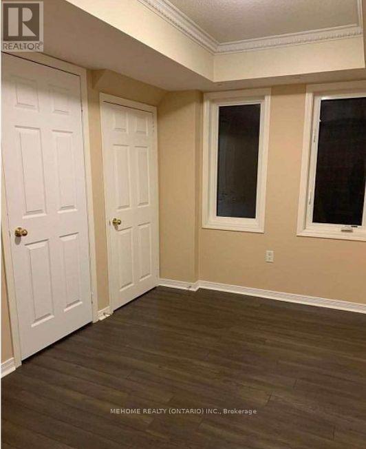 108 Louisbourg Way, Markham, Ontario  L6E 0C5 - Photo 7 - N12469827