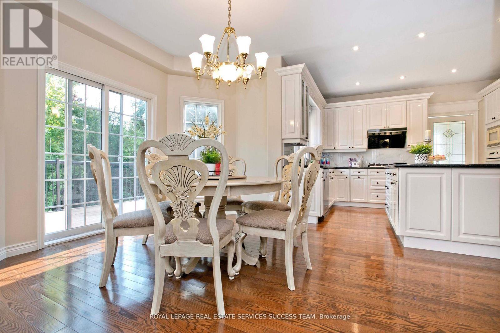 37 Heatherwood Crescent, Markham, Ontario  L3R 8W6 - Photo 12 - N12469830