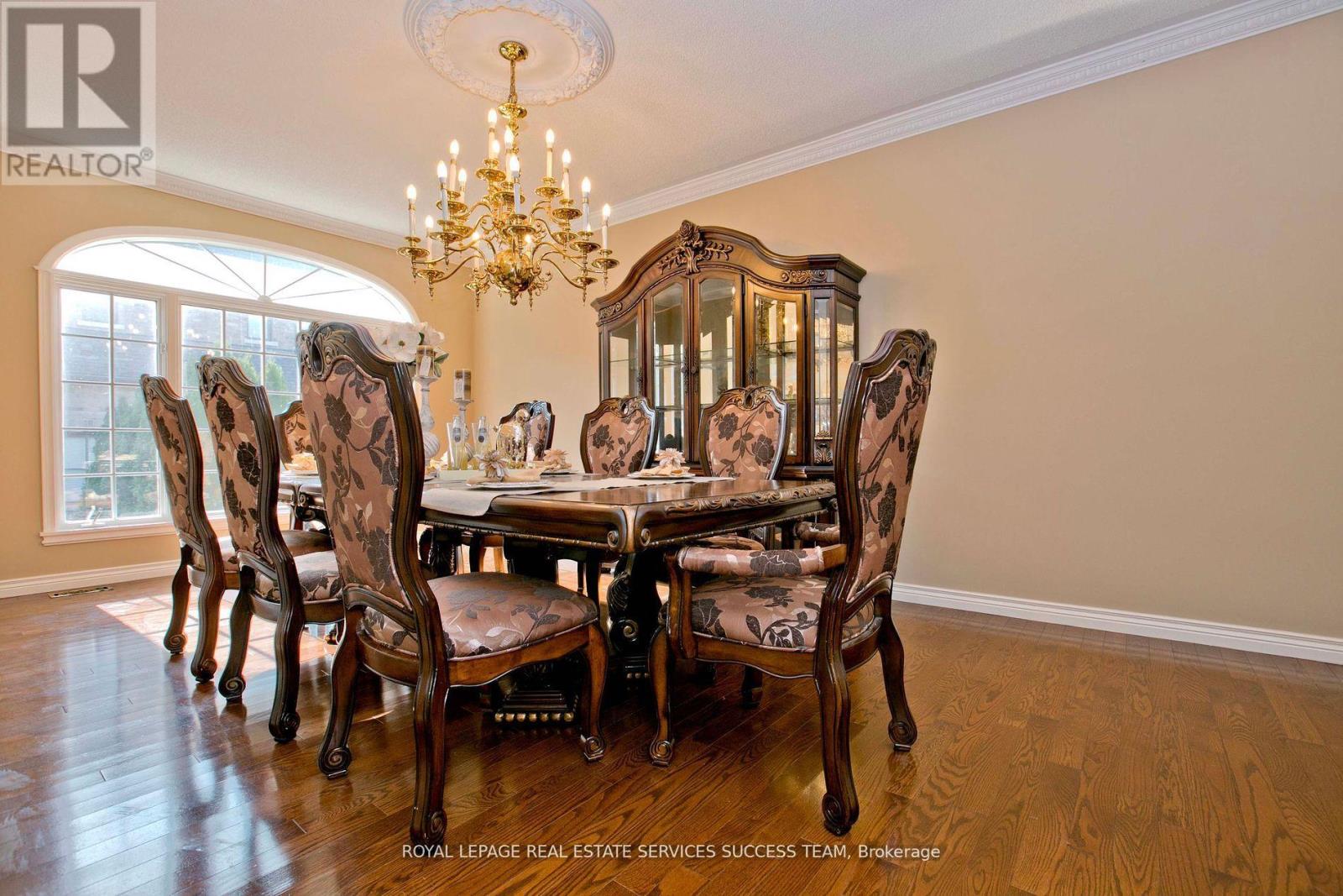 37 Heatherwood Crescent, Markham, Ontario  L3R 8W6 - Photo 16 - N12469830