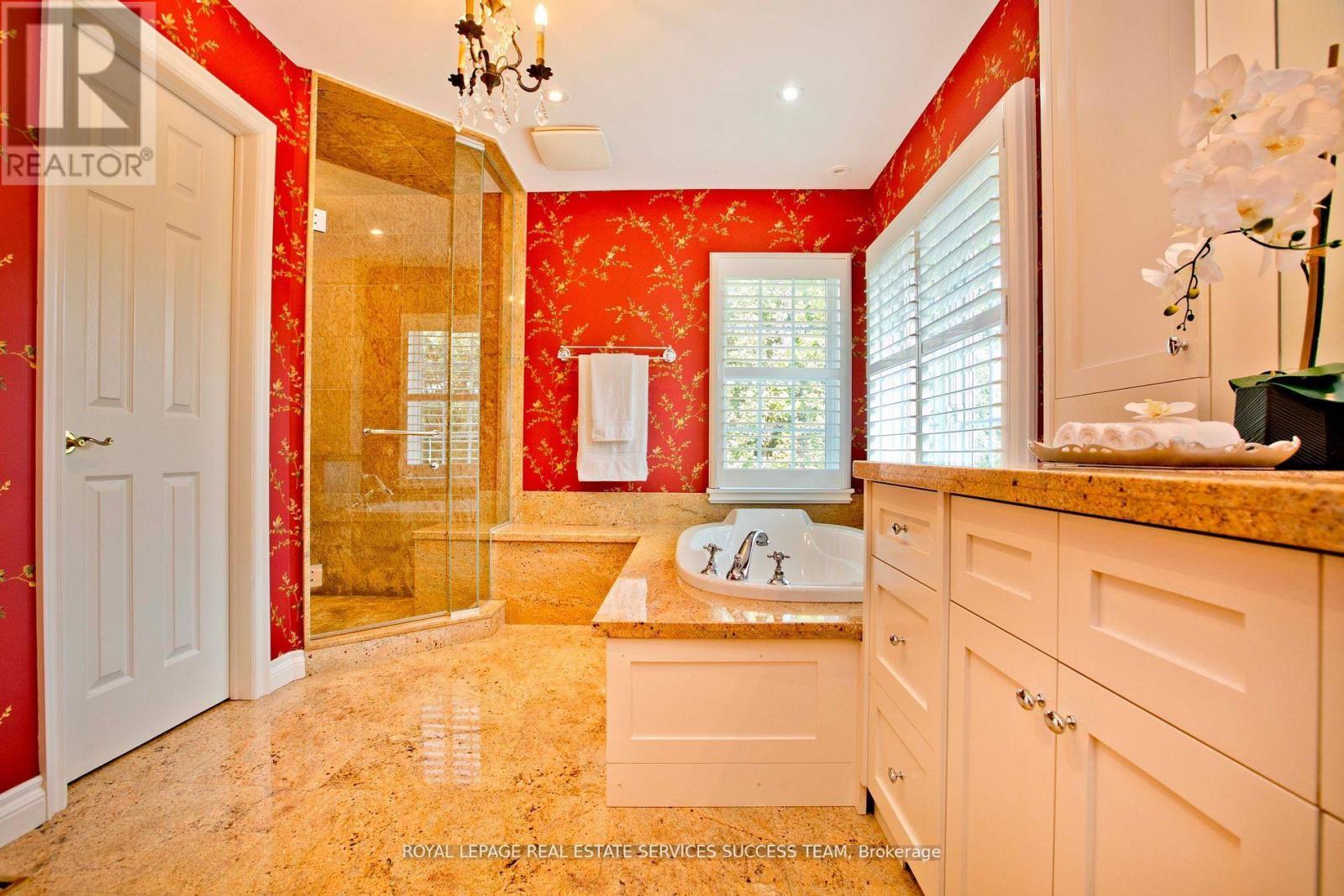 37 Heatherwood Crescent, Markham, Ontario  L3R 8W6 - Photo 29 - N12469830