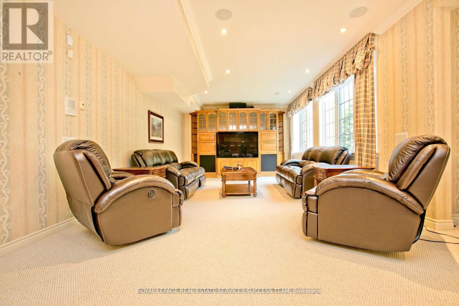 37 Heatherwood Crescent, Markham, Ontario  L3R 8W6 - Photo 36 - N12469830