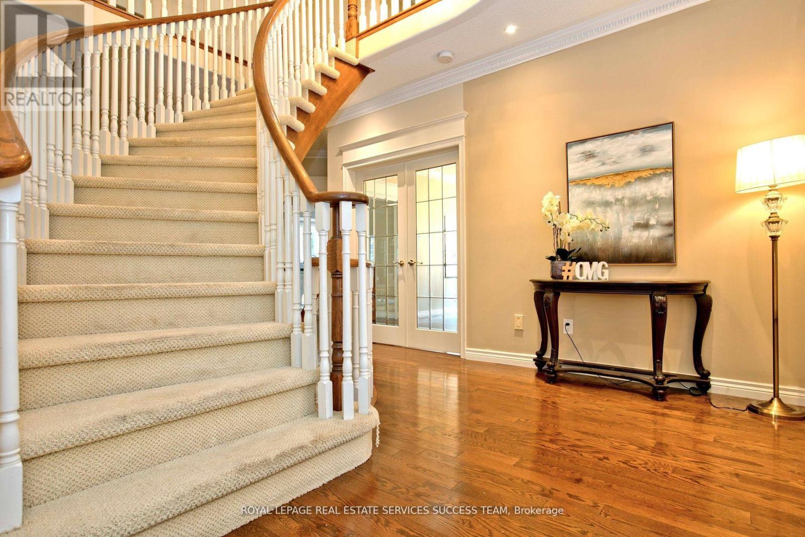 37 Heatherwood Crescent, Markham, Ontario  L3R 8W6 - Photo 6 - N12469830