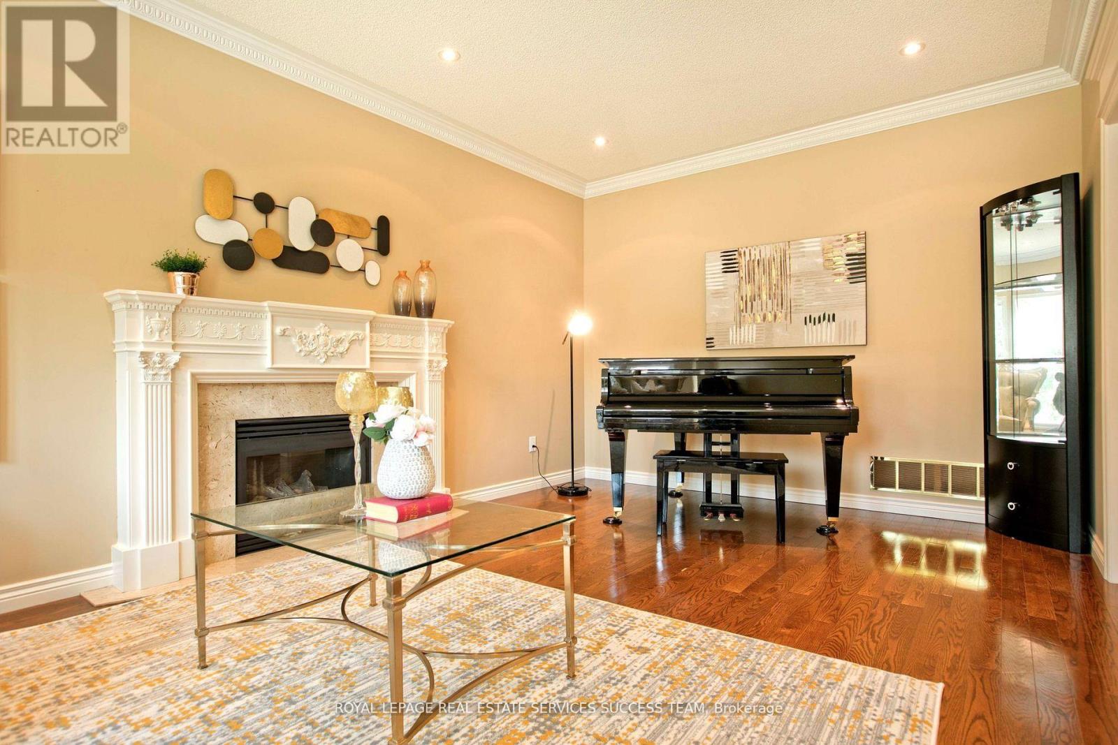 37 Heatherwood Crescent, Markham, Ontario  L3R 8W6 - Photo 8 - N12469830