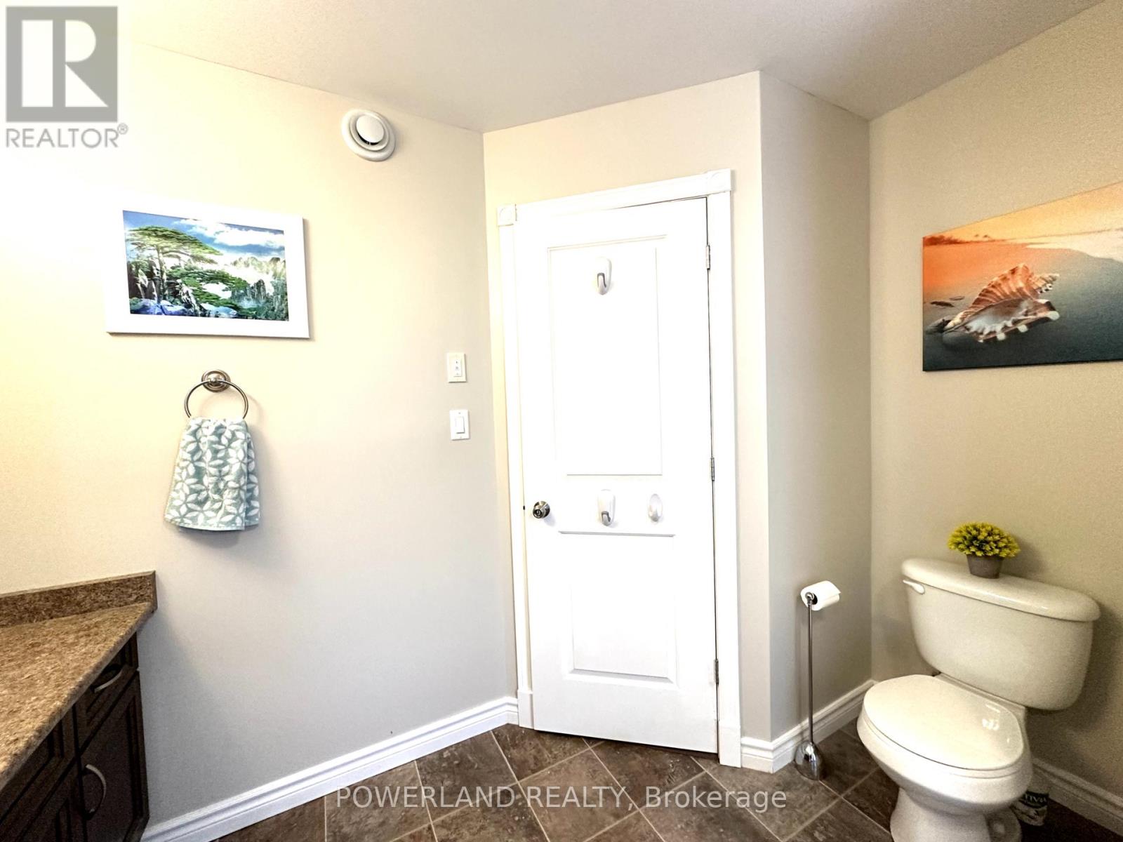 21 Brookland Drive, North Bay, Ontario  P1A 0A1 - Photo 37 - X12469833