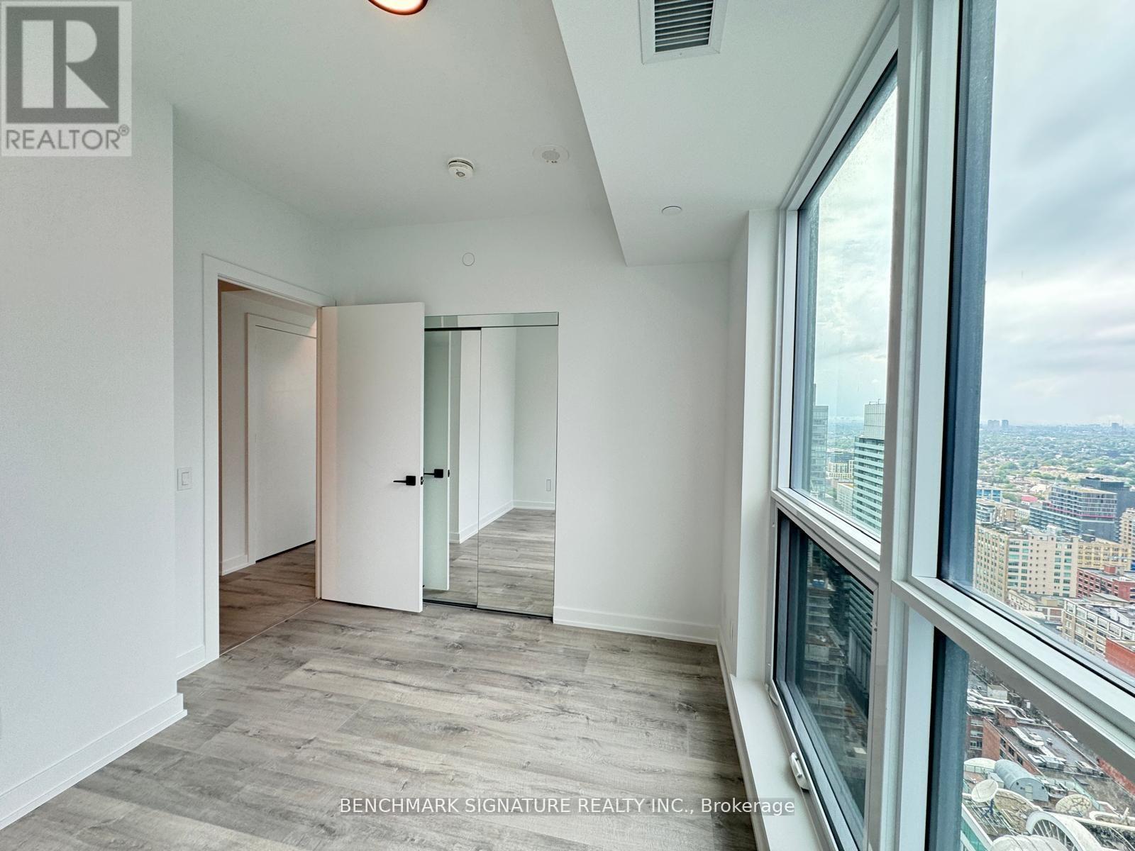 3606 - 327 King Street W, Toronto, Ontario  M5V 0W7 - Photo 4 - C12469838
