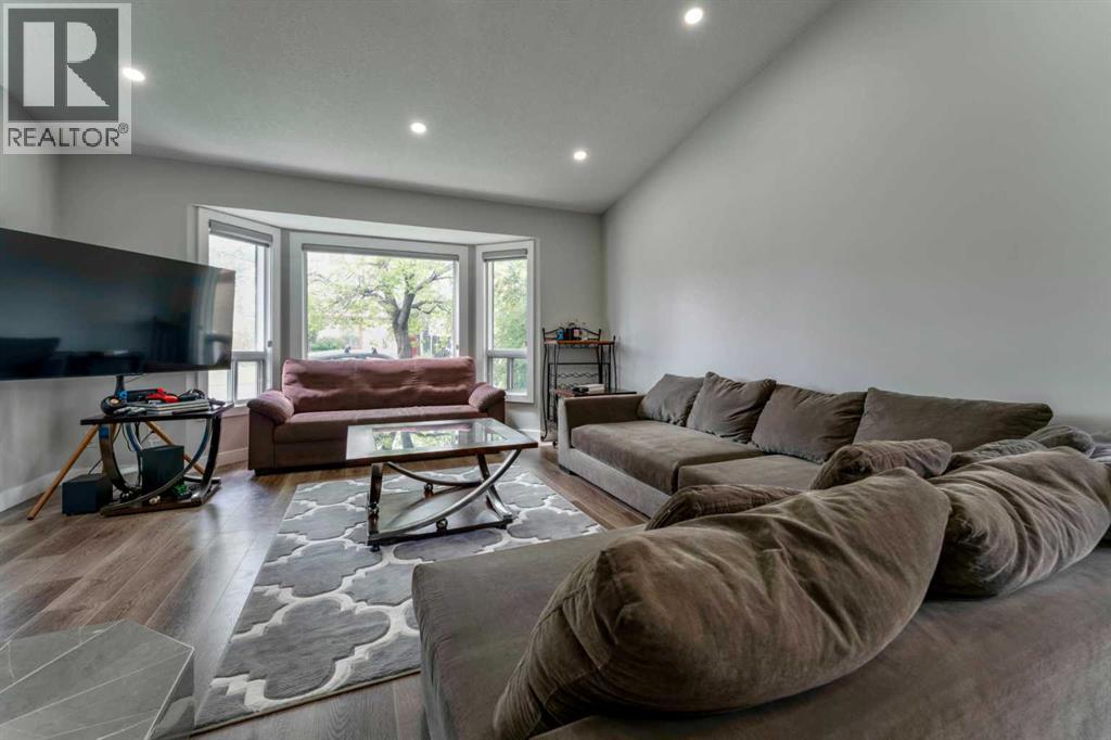 36 Whitehaven Road Ne, Calgary, Alberta  T1Y 6A4 - Photo 5 - A2264219