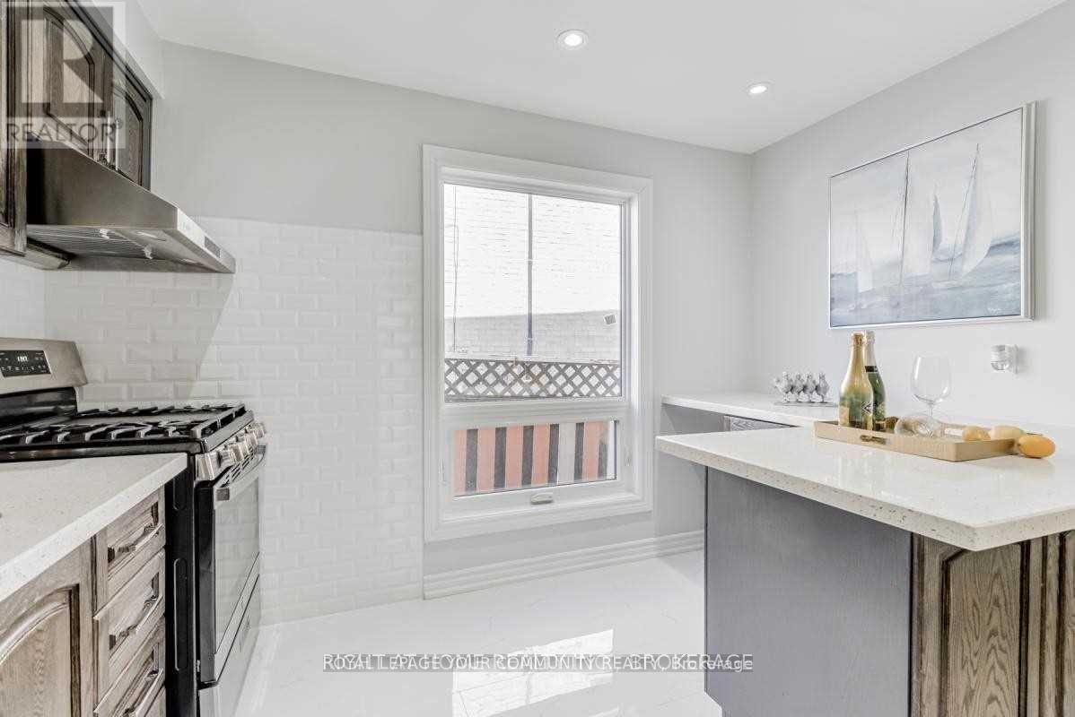 49 Sorrell Crescent, Markham, Ontario  L3S 1L5 - Photo 10 - N12469842
