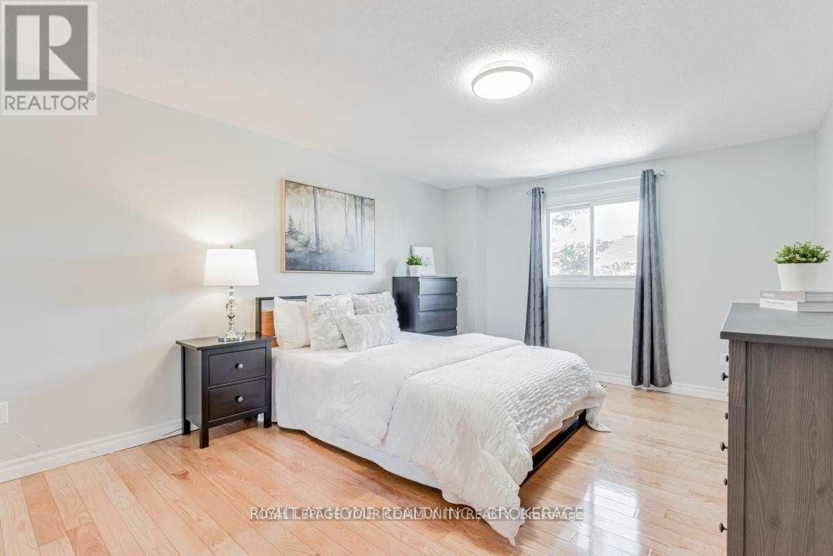 49 Sorrell Crescent, Markham, Ontario  L3S 1L5 - Photo 18 - N12469842