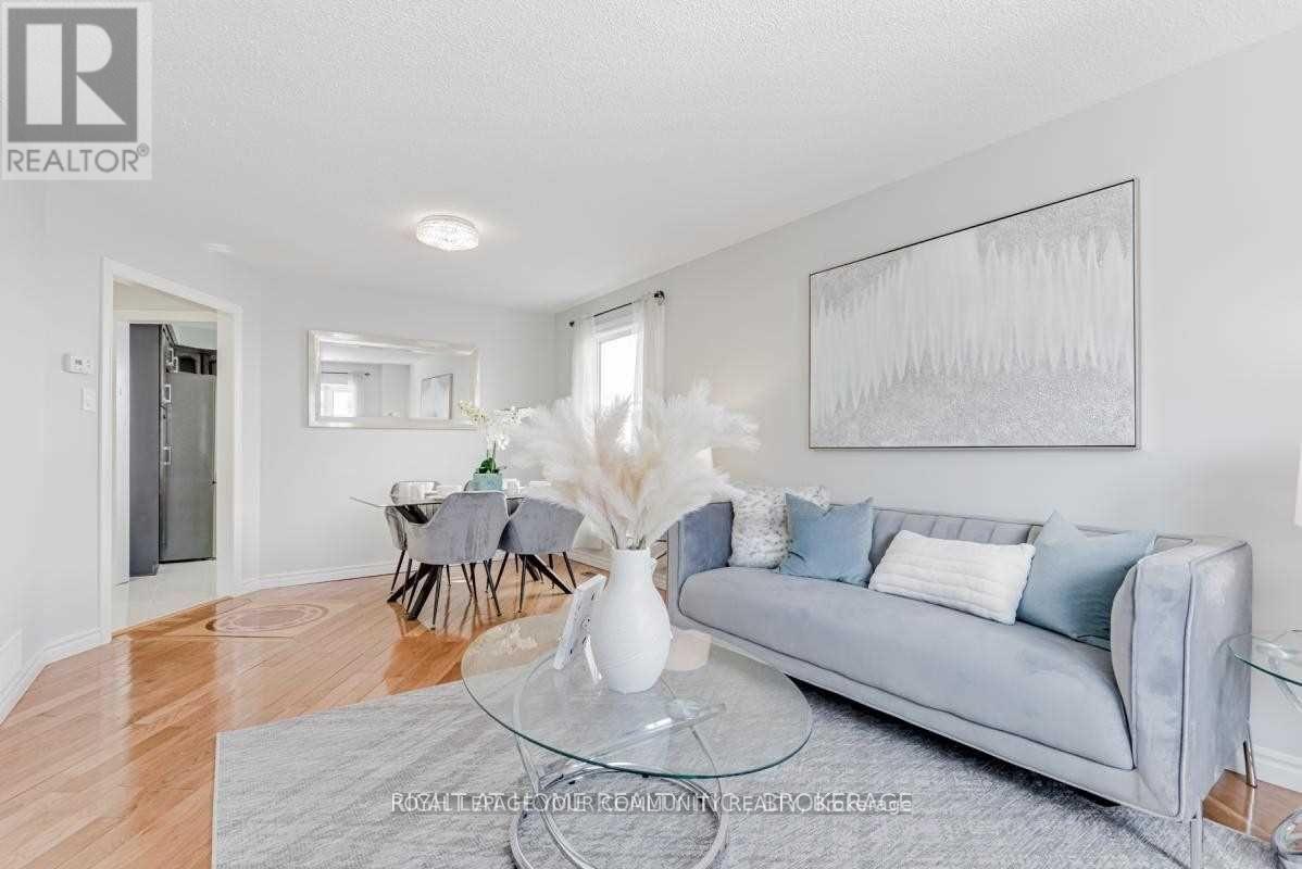 49 Sorrell Crescent, Markham, Ontario  L3S 1L5 - Photo 6 - N12469842