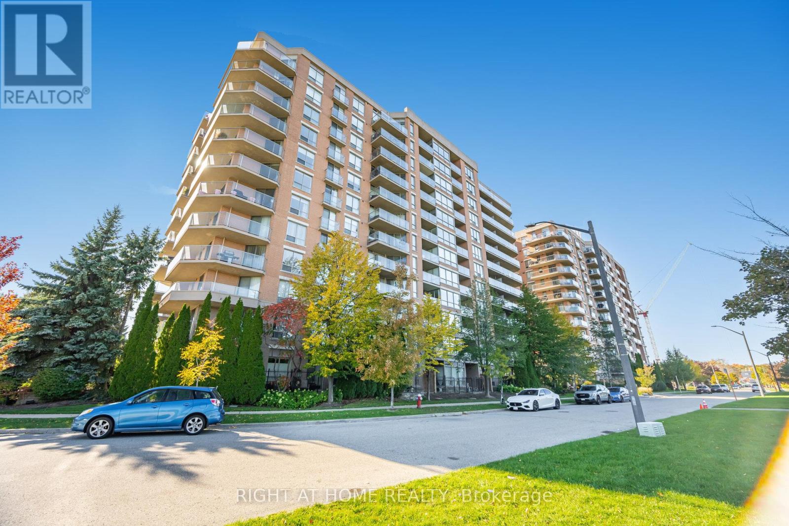 605 - 1140 PARKWEST PLACE, Mississauga, Ontario