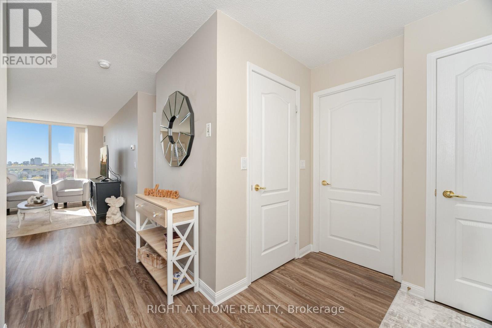605 - 1140 Parkwest Place, Mississauga, Ontario  L5E 3K9 - Photo 15 - W12469841