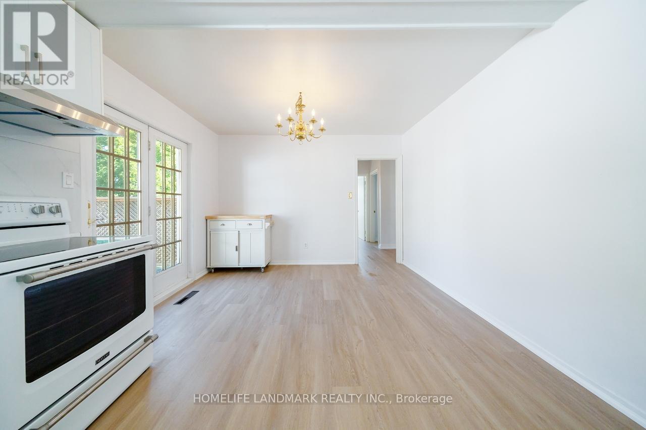 183 Waneta Drive, Oakville, Ontario  L6K 2T6 - Photo 6 - W12469846