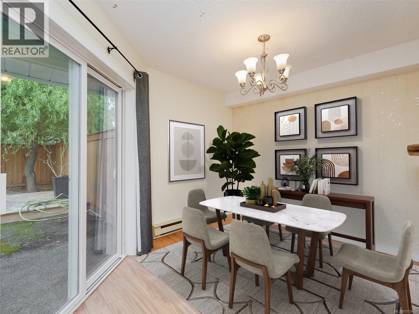 6 1441 Hillside Ave, Victoria, British Columbia V8T 2B9 - Photo 5 - 1015670