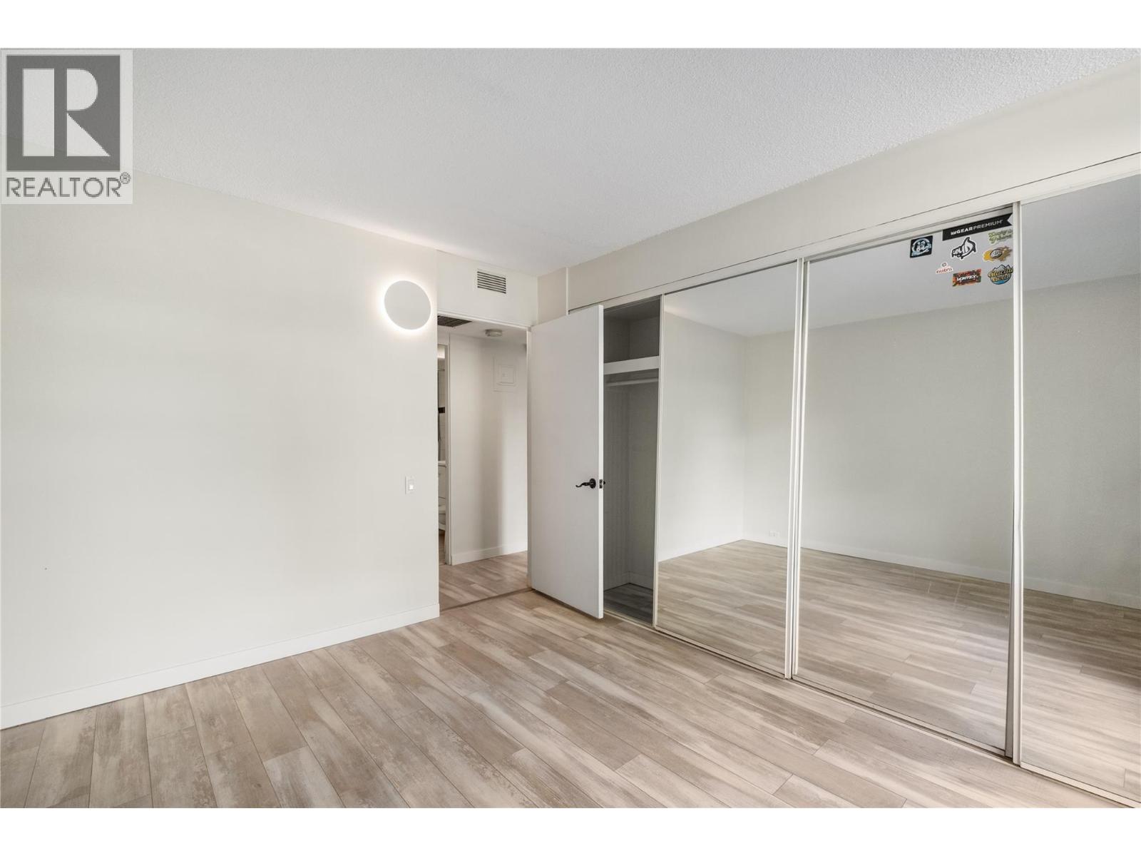 353 Boyce Crescent Unit# 14 Kelowna Photo 12