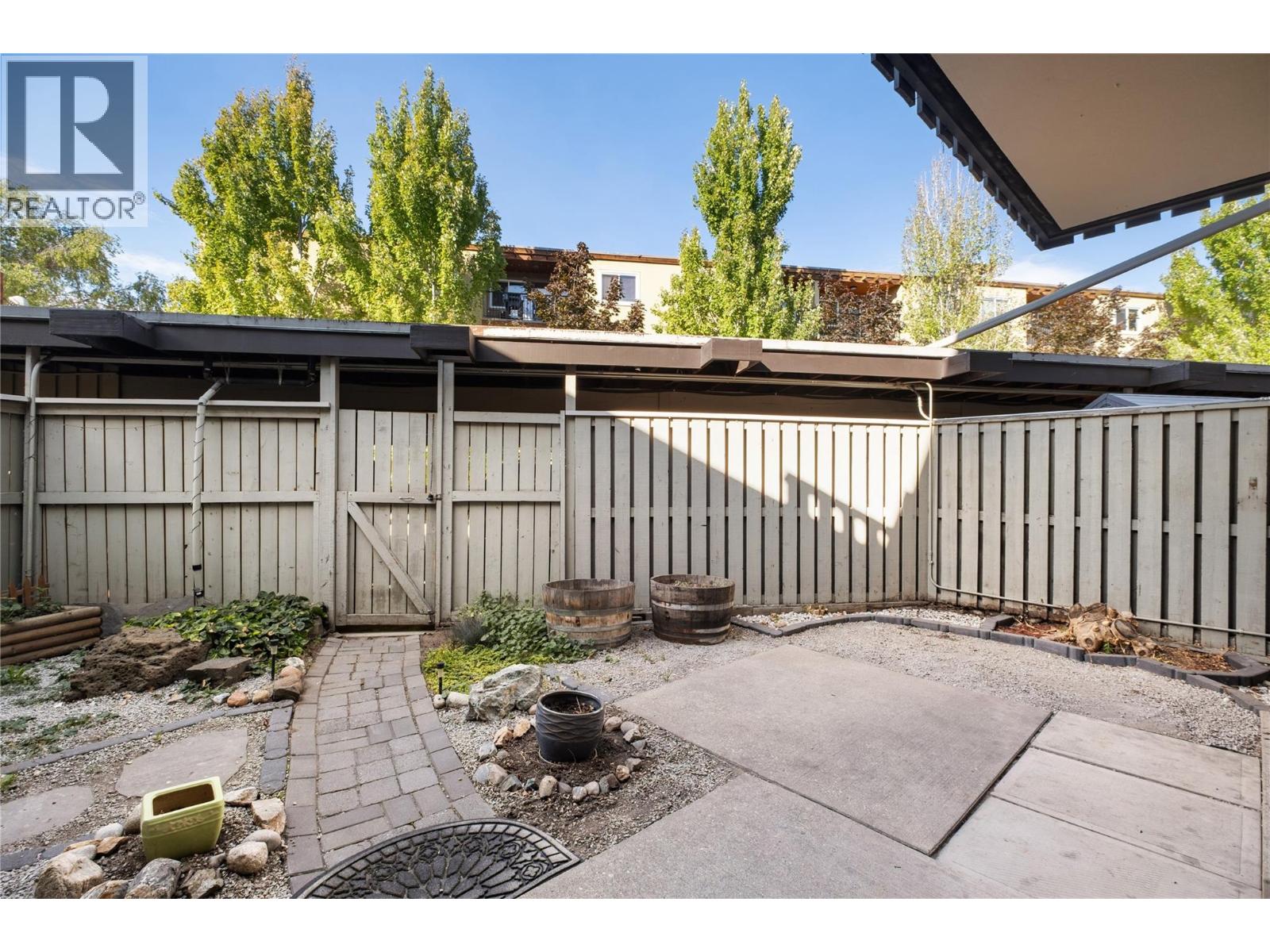 353 Boyce Crescent Unit# 14 Kelowna Photo 8