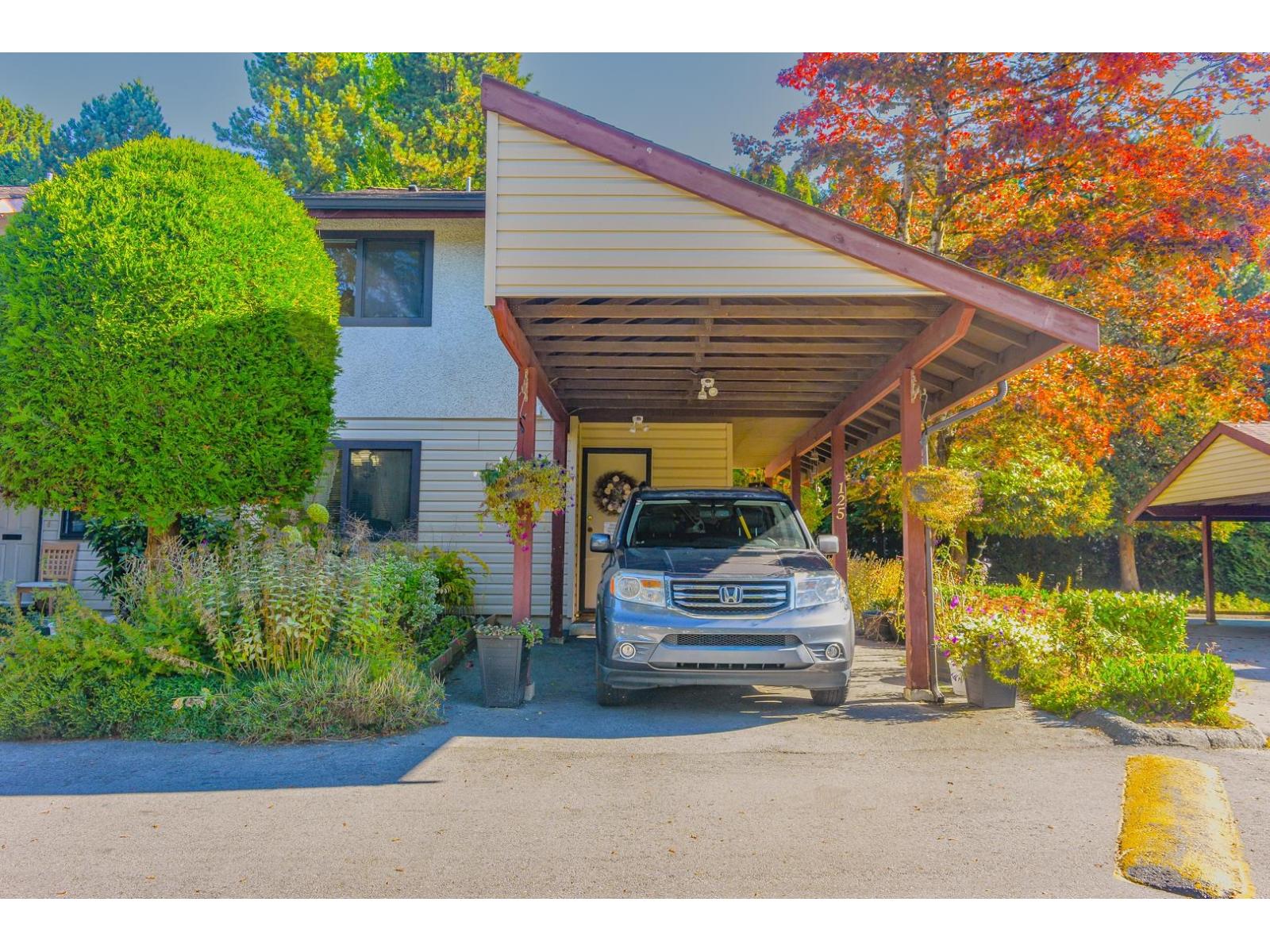 125 13880 74 Avenue, Surrey, British Columbia  V3W 7E6 - Photo 1 - R3057263