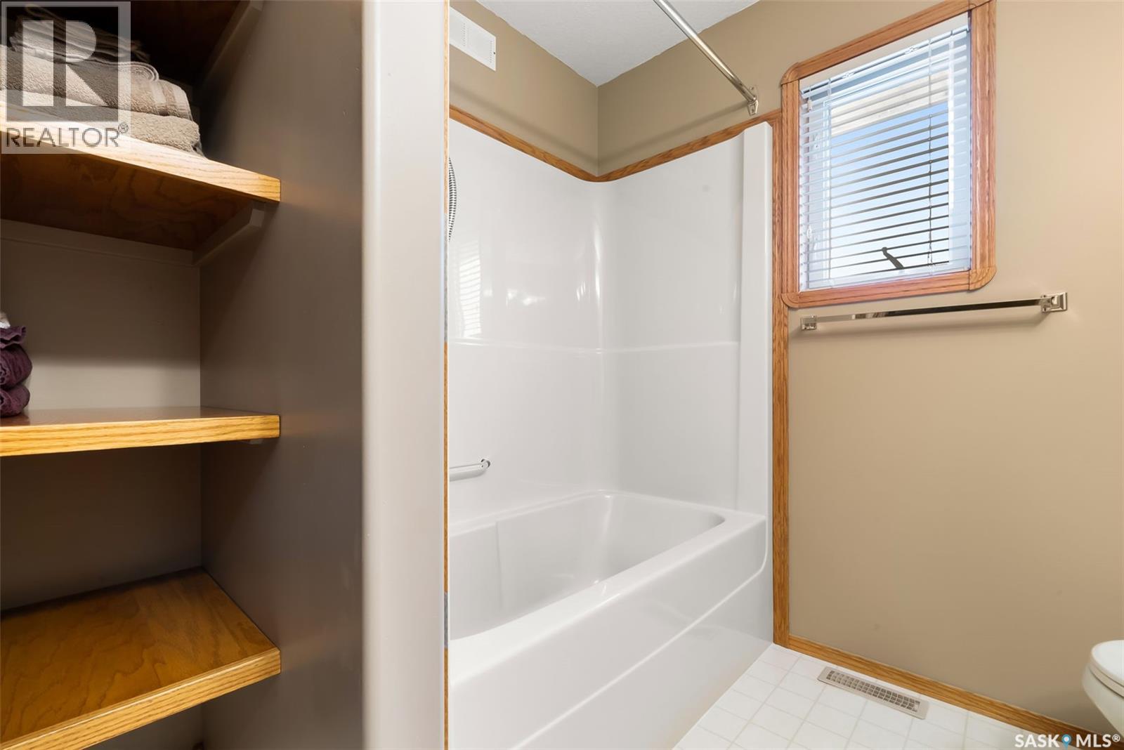 19 Lott Road, White City, Saskatchewan  S4L 5B1 - Photo 19 - SK020822