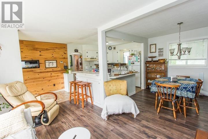 1750 Queen St E, Sault Ste. Marie, Ontario  P6A 2H1 - Photo 6 - SM252356