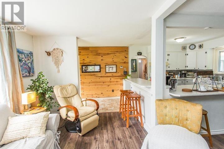 1750 Queen St E, Sault Ste. Marie, Ontario  P6A 2H1 - Photo 5 - SM252356