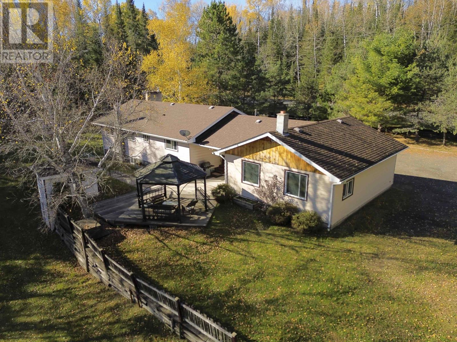 540 Hazelwood Dr, Thunder Bay, Ontario  P7G 1Y4 - Photo 2 - TB253223