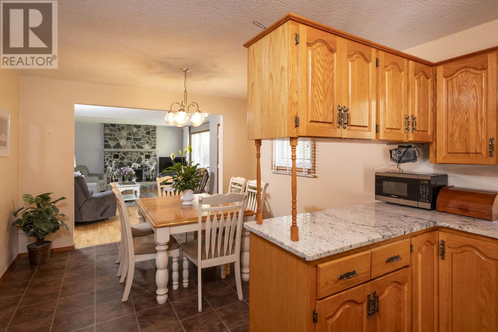 540 Hazelwood Dr, Thunder Bay, Ontario  P7G 1Y4 - Photo 11 - TB253223