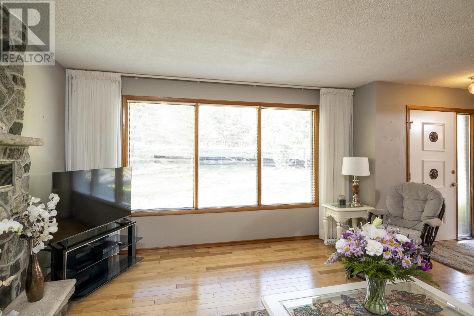 540 Hazelwood Dr, Thunder Bay, Ontario  P7G 1Y4 - Photo 5 - TB253223