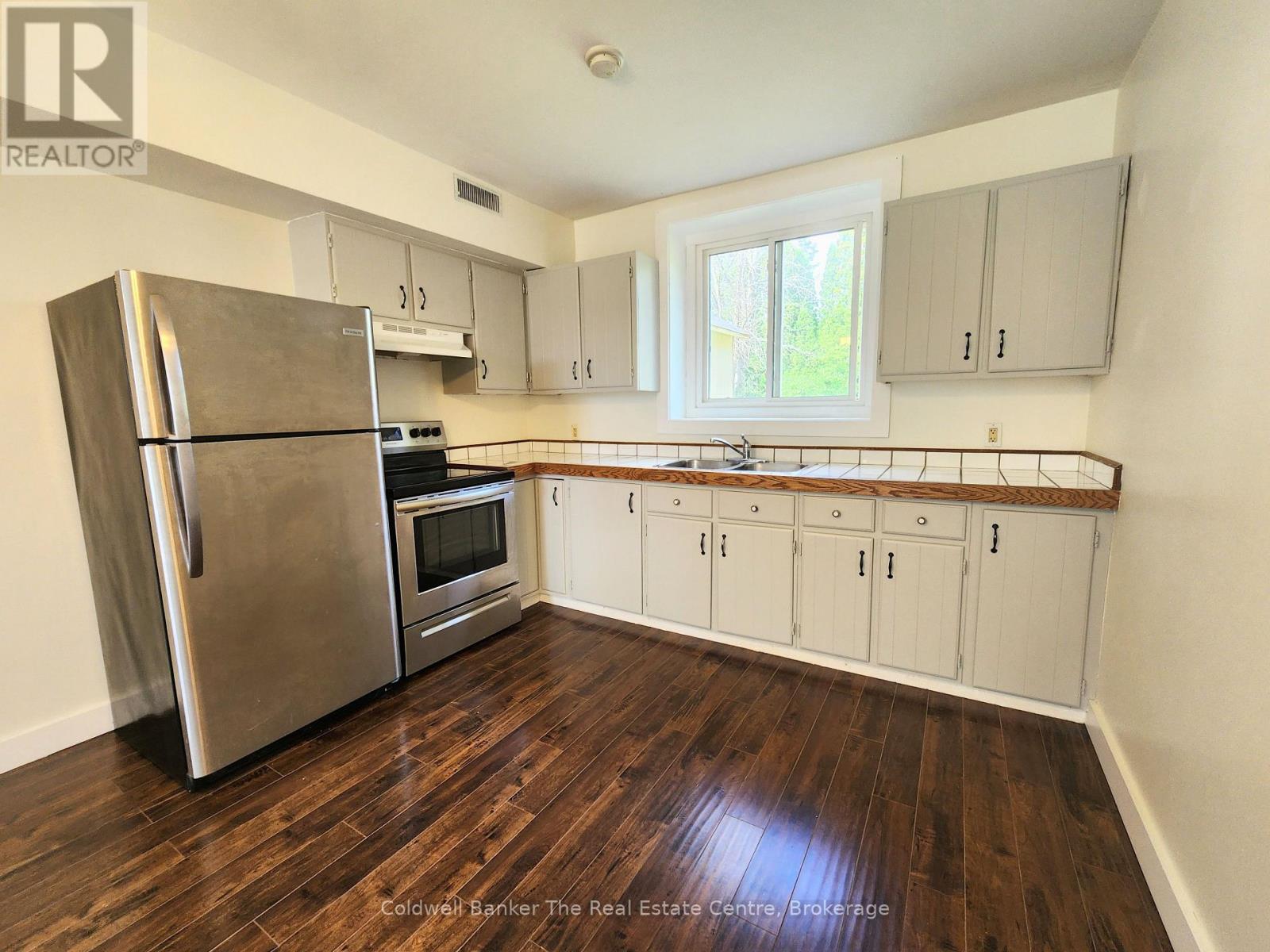 120 Bakery Lane, Gravenhurst, Ontario  P1P 1T6 - Photo 15 - X12469863