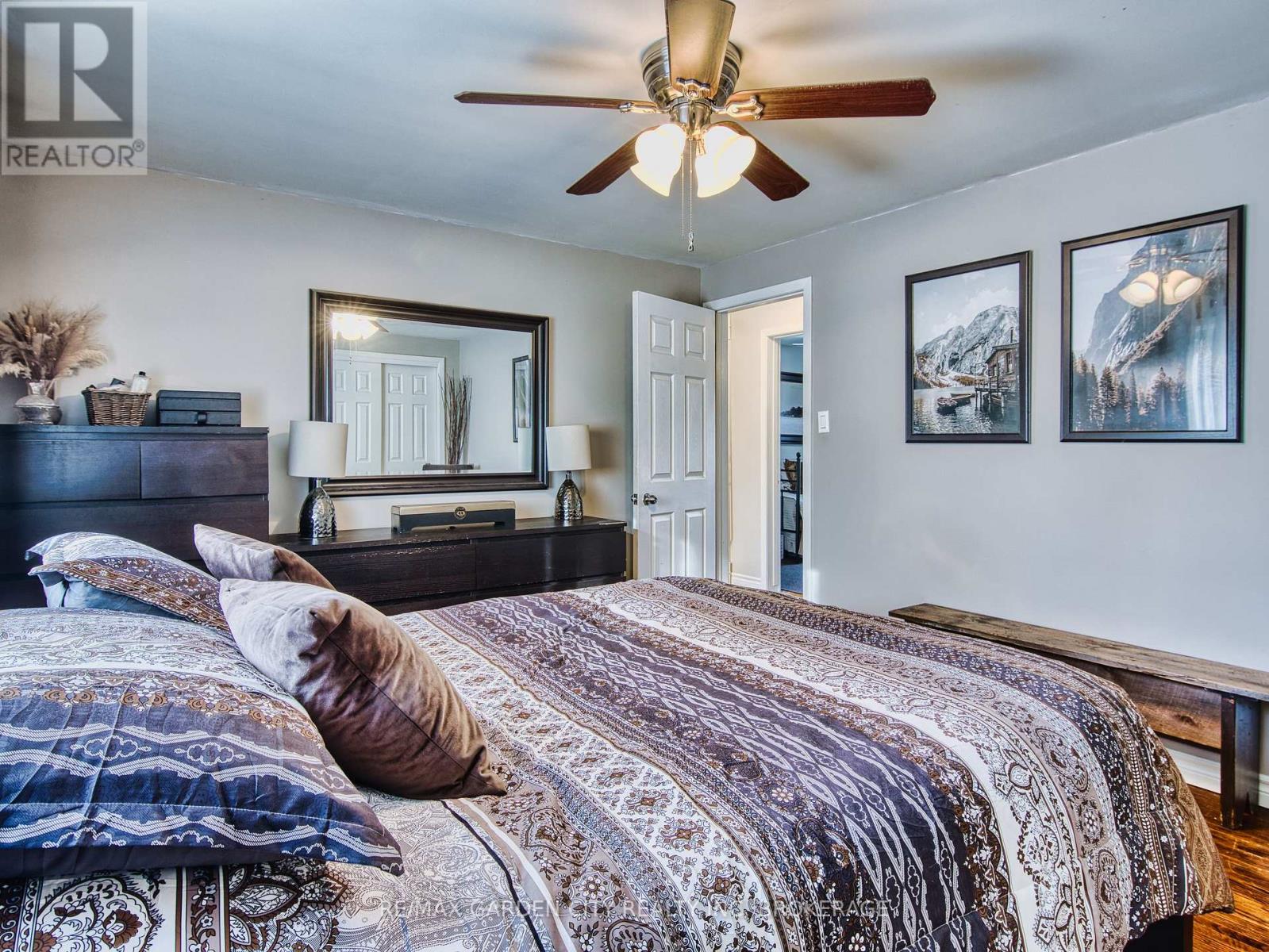 3563 Harvard Avenue, Niagara Falls (Casey), Ontario  L2J 3C6 - Photo 23 - X12469857