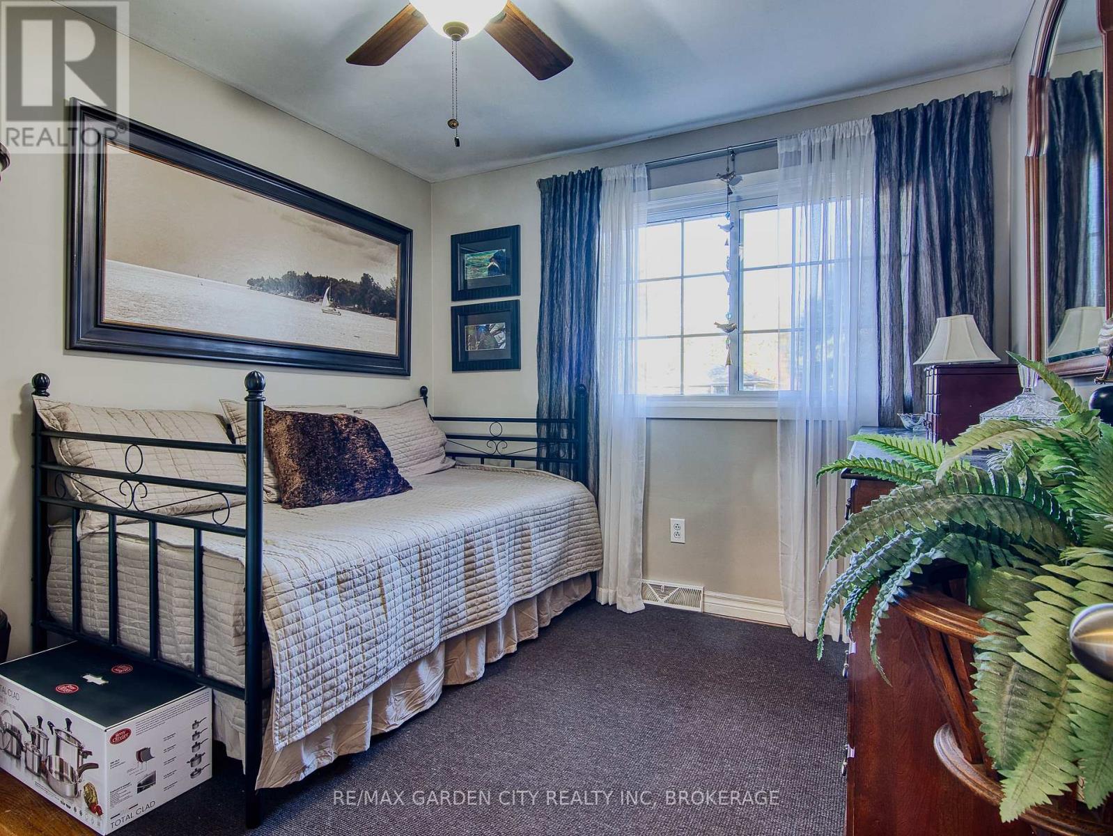 3563 Harvard Avenue, Niagara Falls (Casey), Ontario  L2J 3C6 - Photo 27 - X12469857