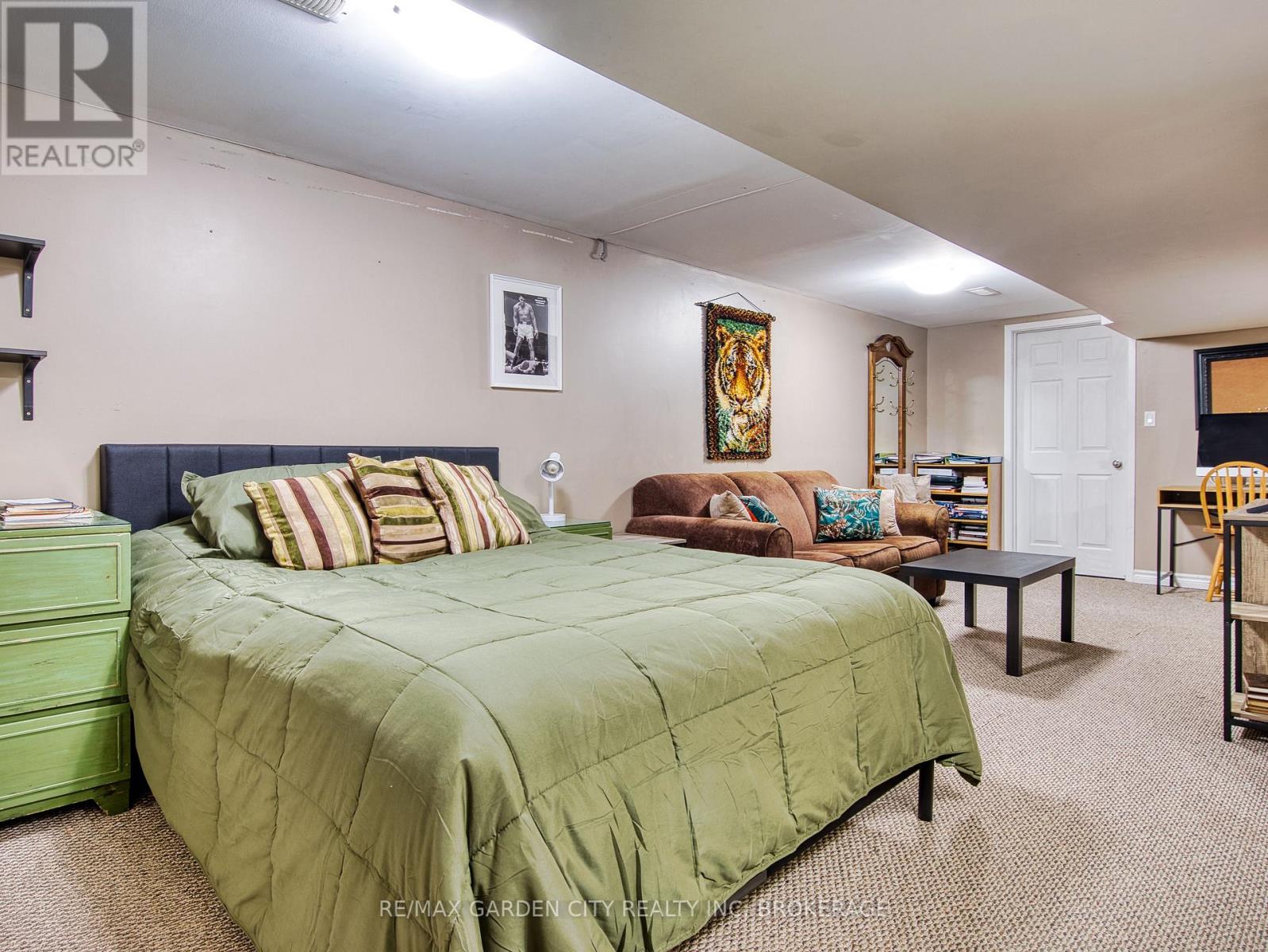 3563 Harvard Avenue, Niagara Falls (Casey), Ontario  L2J 3C6 - Photo 31 - X12469857