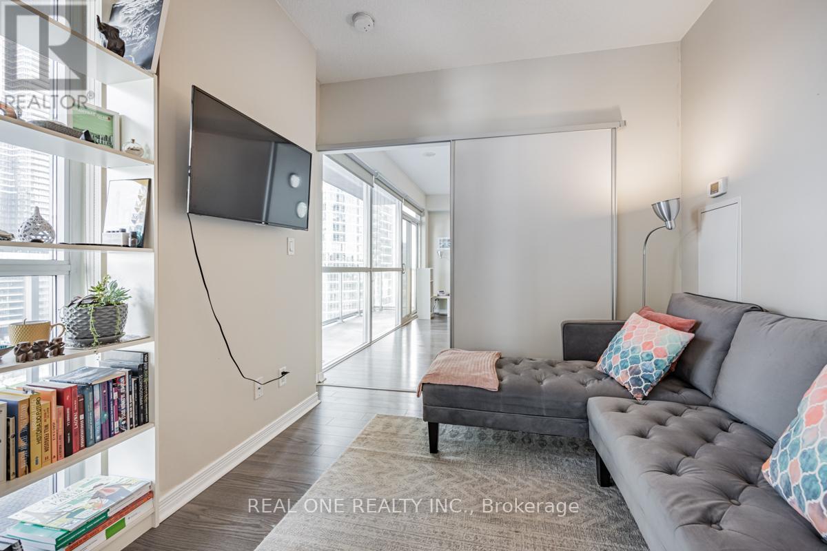 1105 - 352 Front Street W, Toronto, Ontario  M5V 0K3 - Photo 11 - C12469848