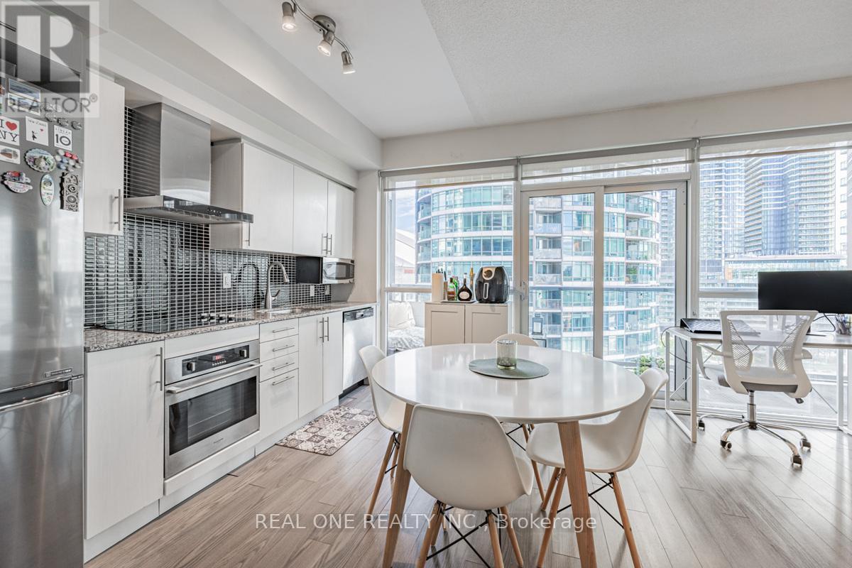 1105 - 352 Front Street W, Toronto, Ontario  M5V 0K3 - Photo 2 - C12469848
