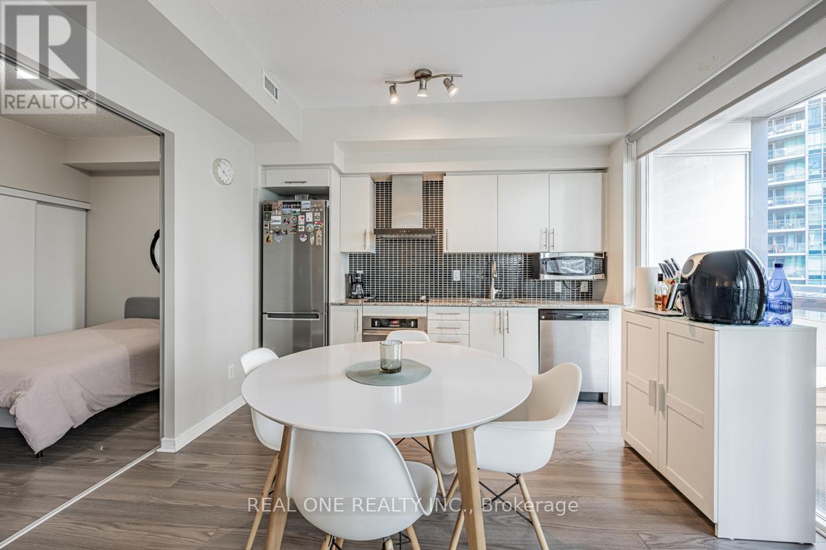 1105 - 352 Front Street W, Toronto, Ontario  M5V 0K3 - Photo 8 - C12469848