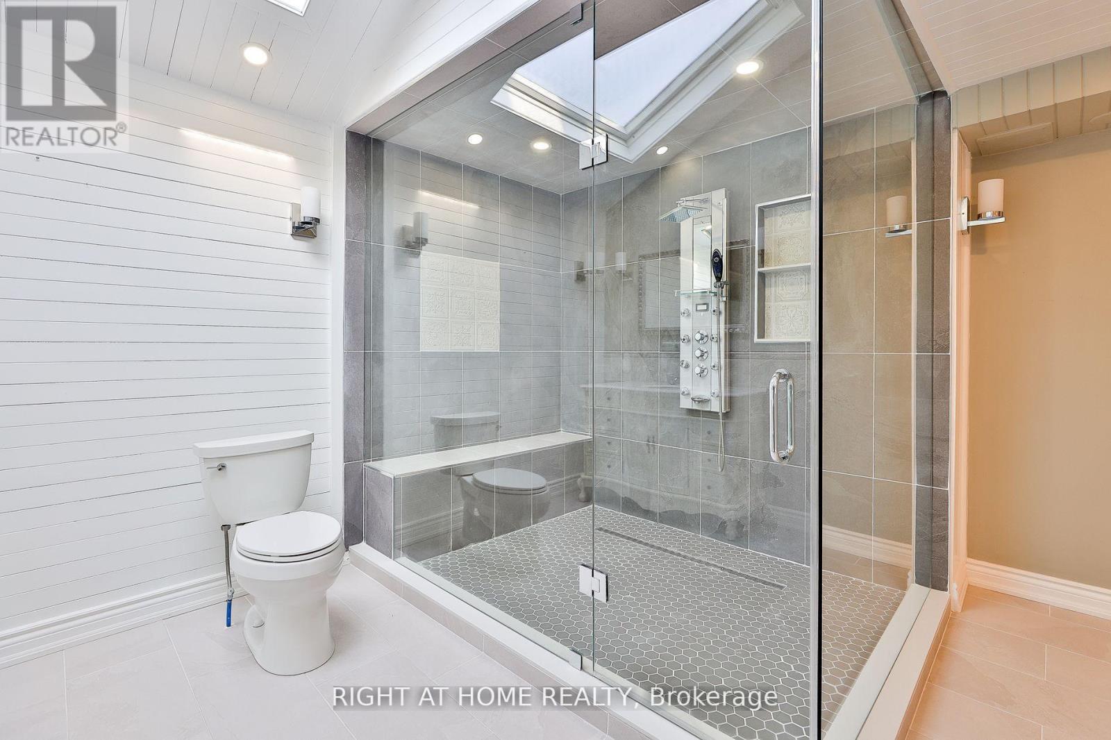 1901 Spruce Hill Road, Pickering, Ontario  L1V 1S6 - Photo 18 - E12469854