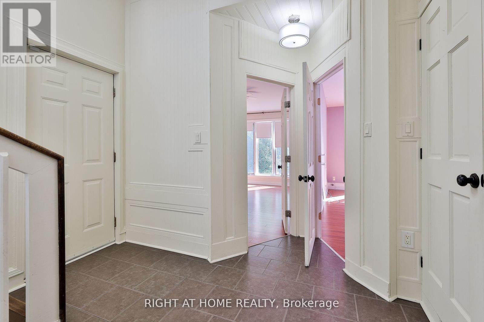 1901 Spruce Hill Road, Pickering, Ontario  L1V 1S6 - Photo 28 - E12469854