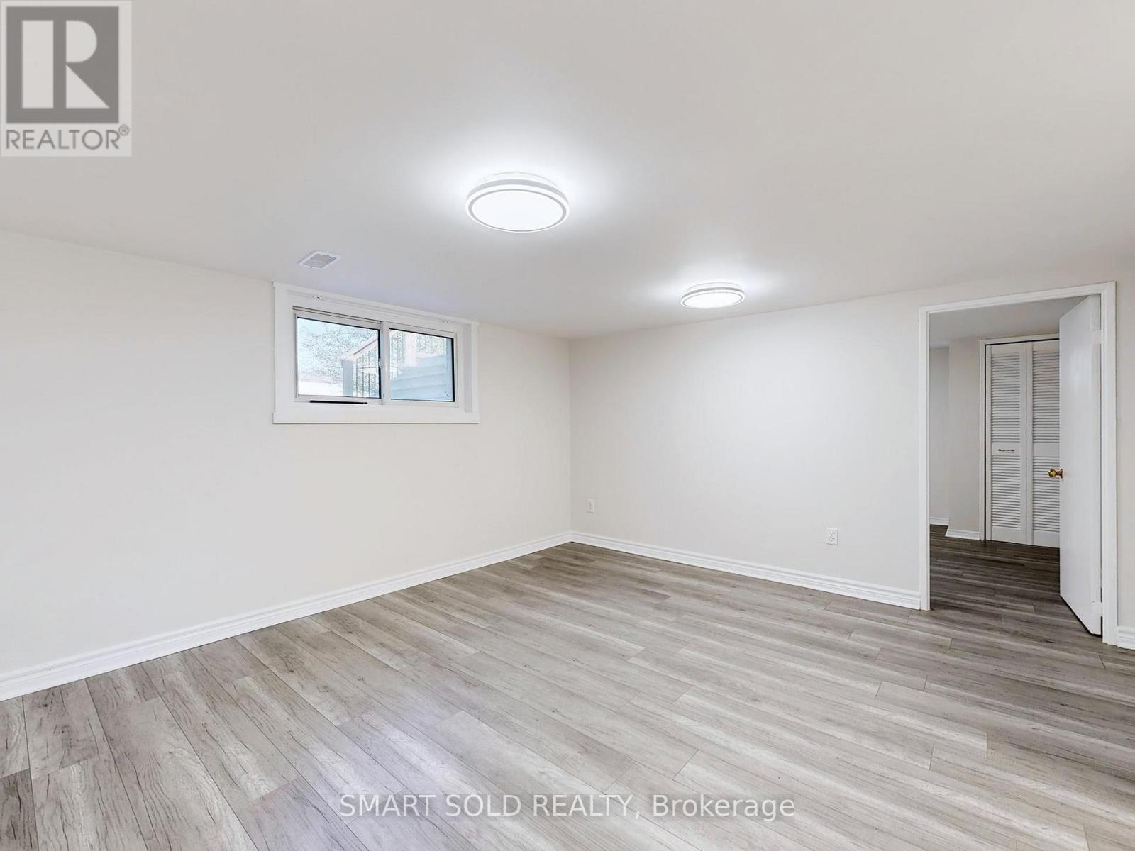 1051 Janette Street, Newmarket, Ontario  L3Y 3C4 - Photo 31 - N12469847