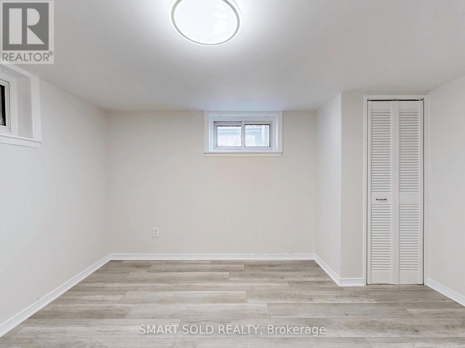 1051 Janette Street, Newmarket, Ontario  L3Y 3C4 - Photo 36 - N12469847