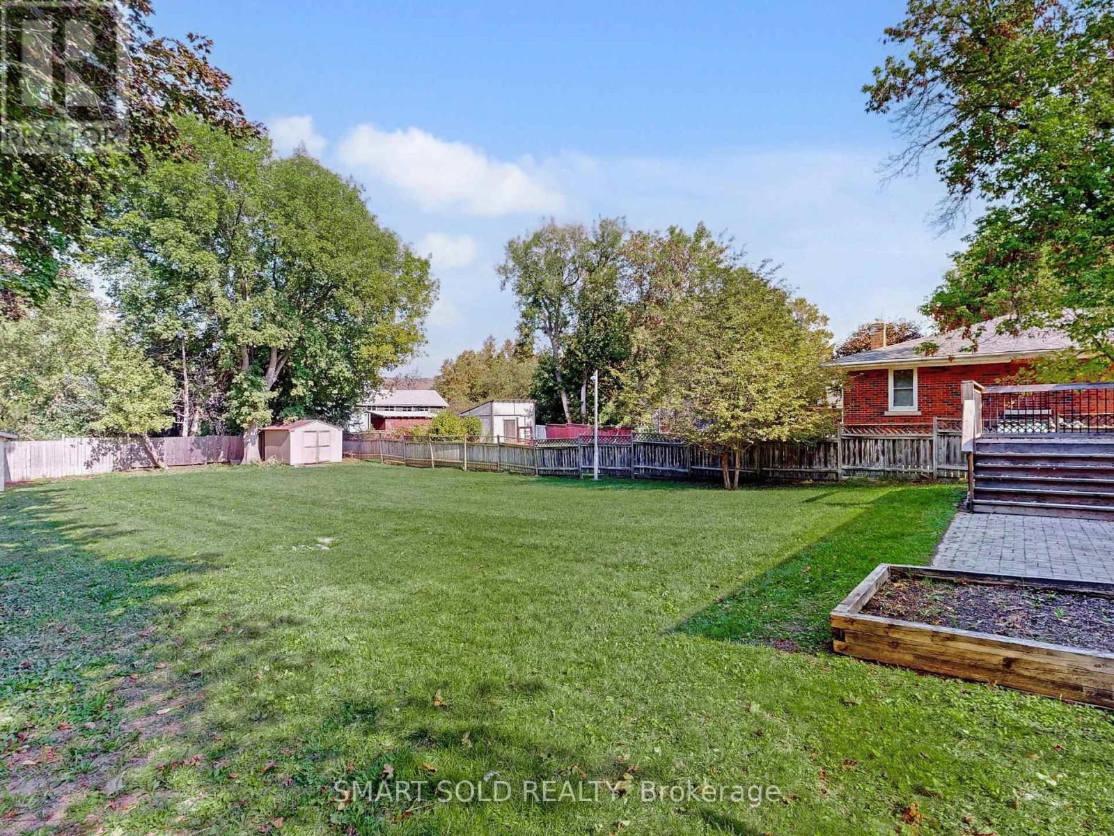 1051 Janette Street, Newmarket, Ontario  L3Y 3C4 - Photo 50 - N12469847