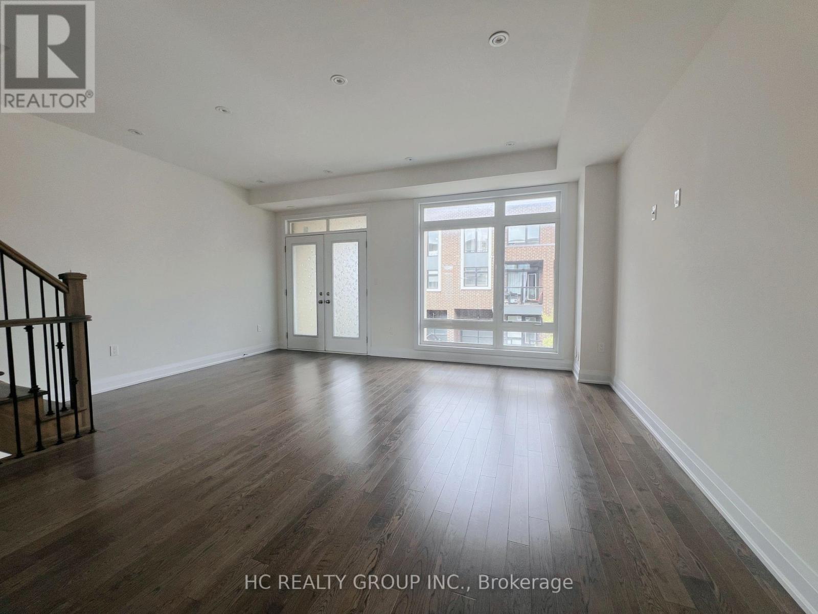 142 Moneypenny Place, Vaughan, Ontario  L4J 0L1 - Photo 2 - N12469855